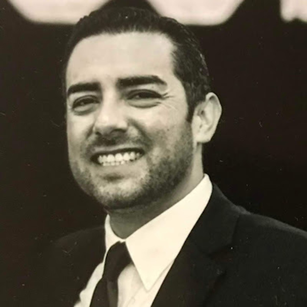 Meet your Posher, Lauro